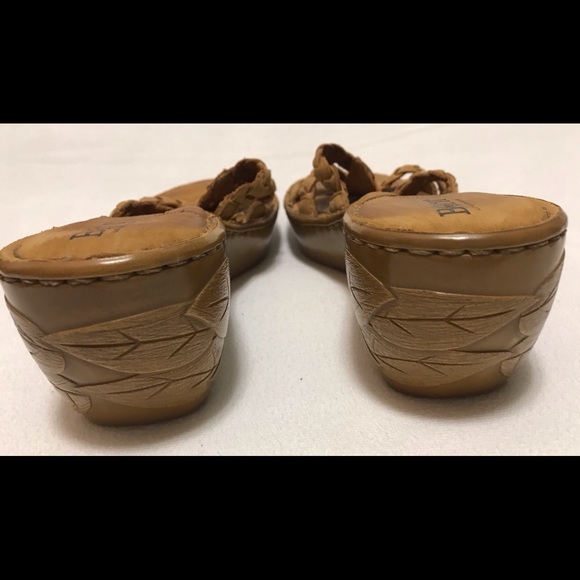 Born: Tan, Braided Straps, Leaf Pattern On Sides, Size 8 M - Picture 6 of 9